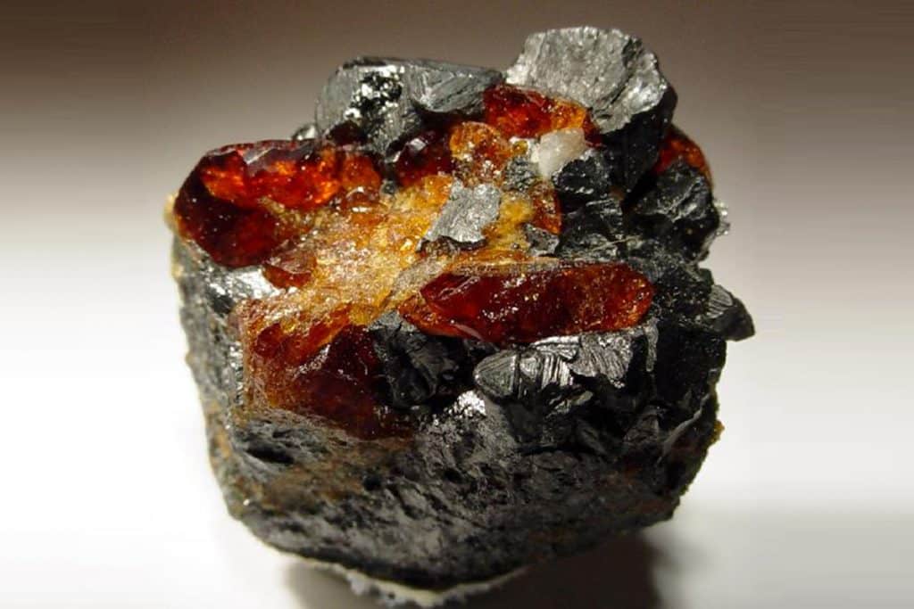 Chondrodite Magnetite