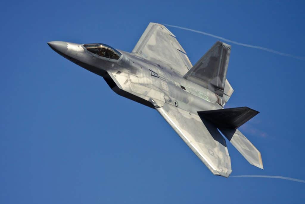 Lockhead martin F-22 Raptor in flight